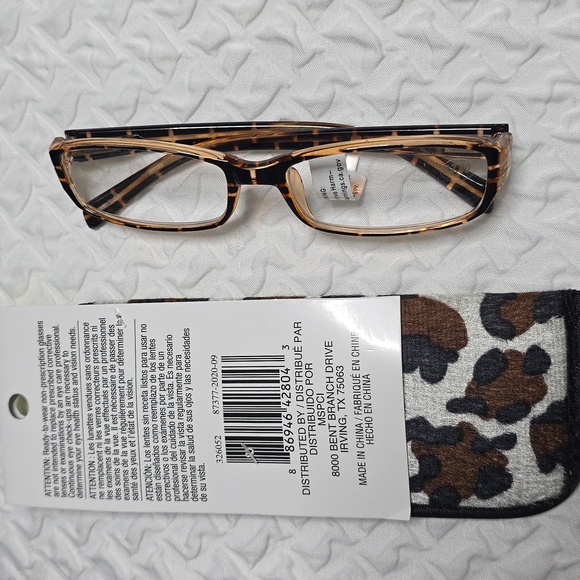 NWT TREND READERS - Picture 3 of 6